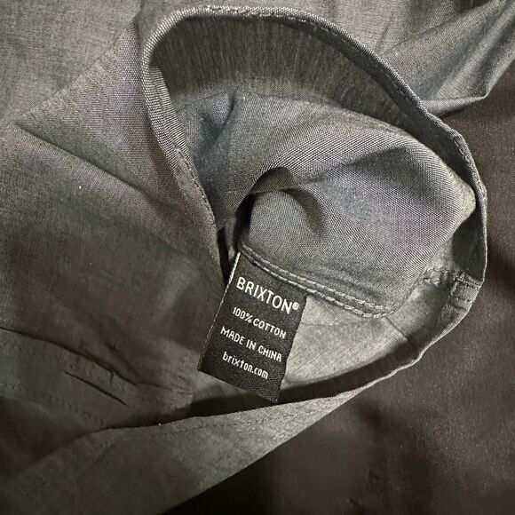 Brixton Charcoal Gray Button-Up Short Sleeve Cotton Shirt Size Medium - Picture 6 of 8